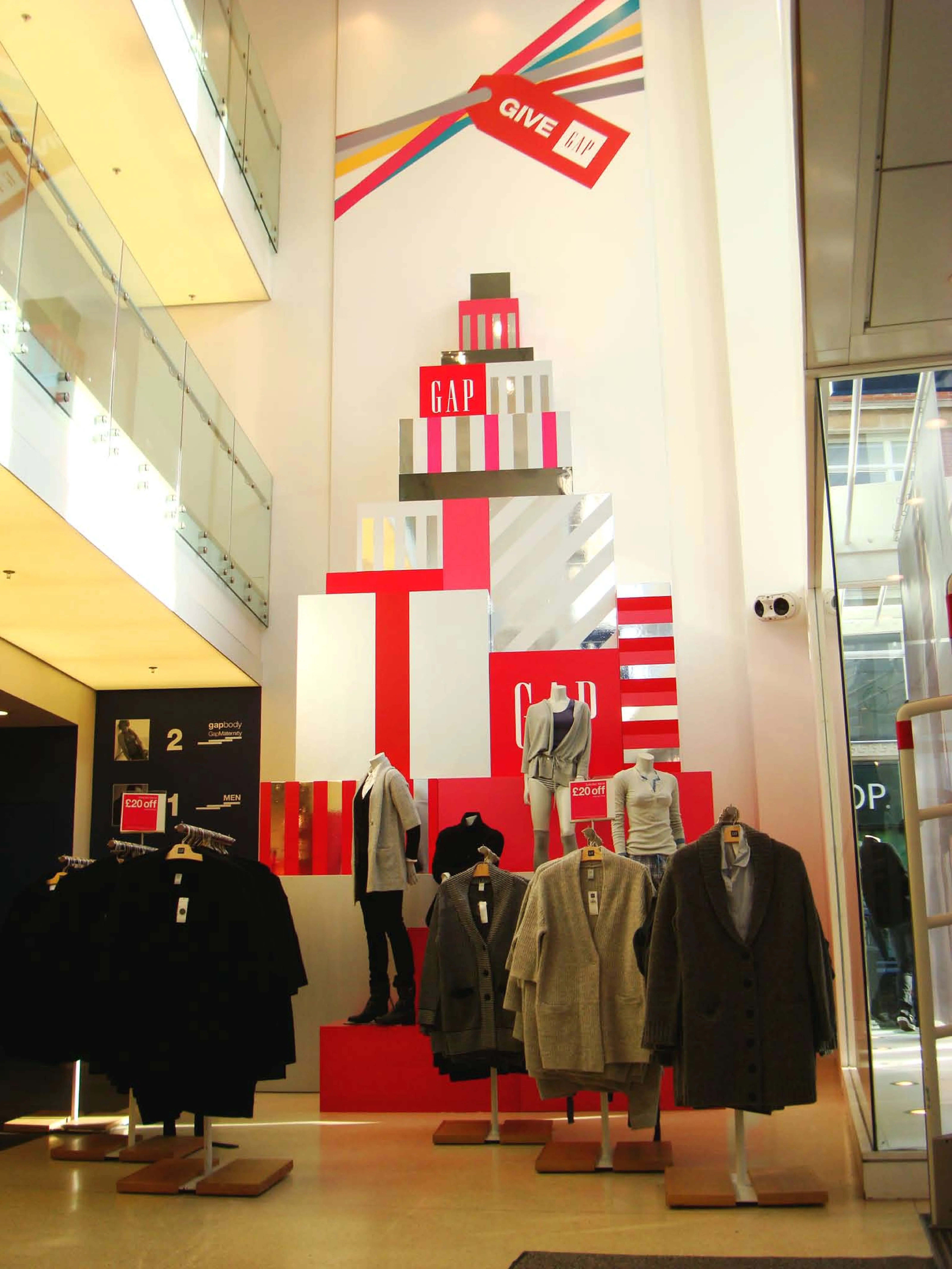 Present christmas gallery image 1